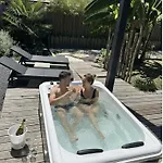 Eco-Lodge Avec Son Spa Privatif בית נופש *