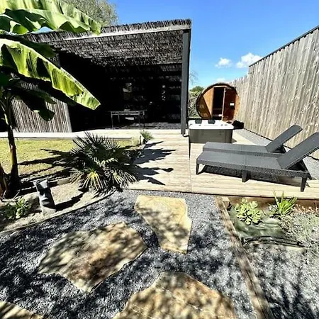 Meuble De Tourisme 4 Etoiles Avec Jacuzzi & Sauna *