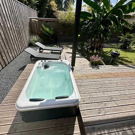 Avec Jacuzzi Et Sauna Σπίτι διακοπών *