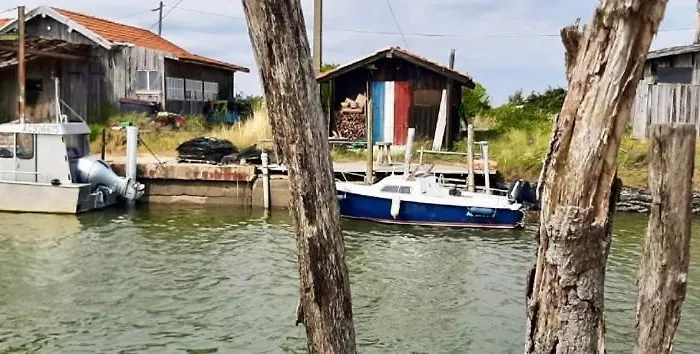 Meuble De Tourisme 4 Etoiles Avec Jacuzzi & Sauna بيت للعطل *