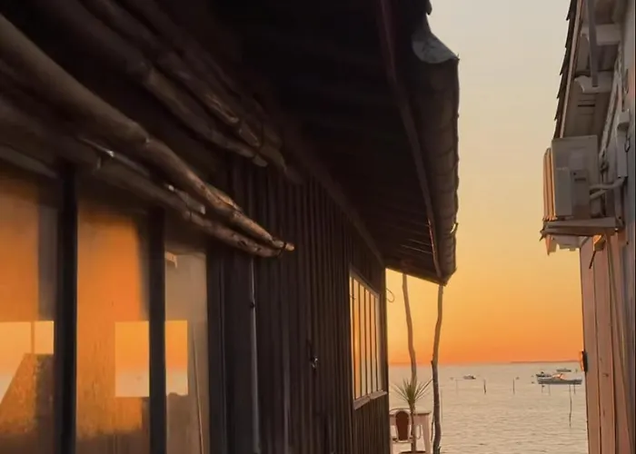 Meuble De Tourisme 4 Etoiles Avec Jacuzzi & Sauna بيت للعطل *