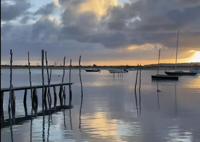 Meuble De Tourisme 4 Etoiles Avec Jacuzzi & Sauna بيت للعطل ميوس